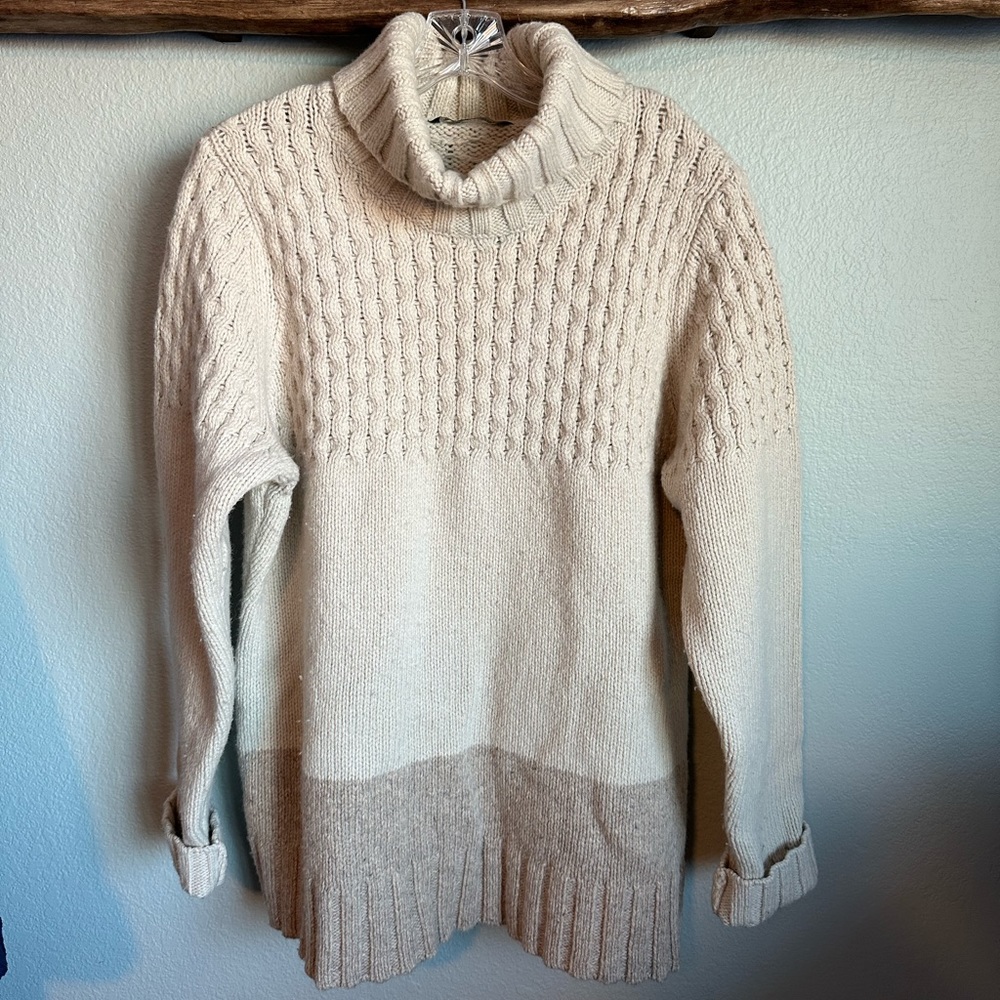 Cream and Tan Woolrich Sweater